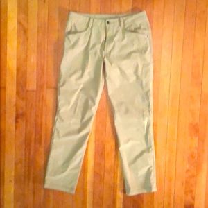 Lululemon Men’s Stretch Khakis W31